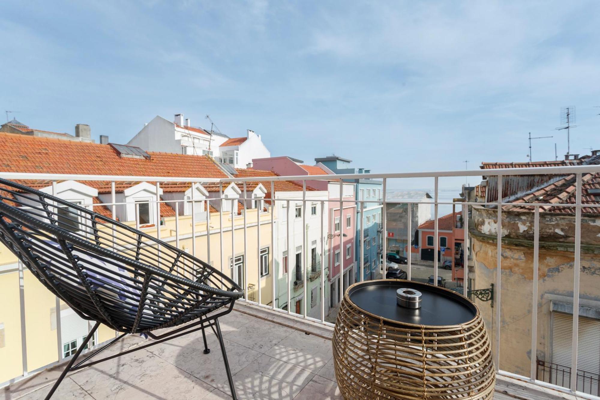 Cortes Apartment In Lisbon Historic Neighborhood Exteriör bild